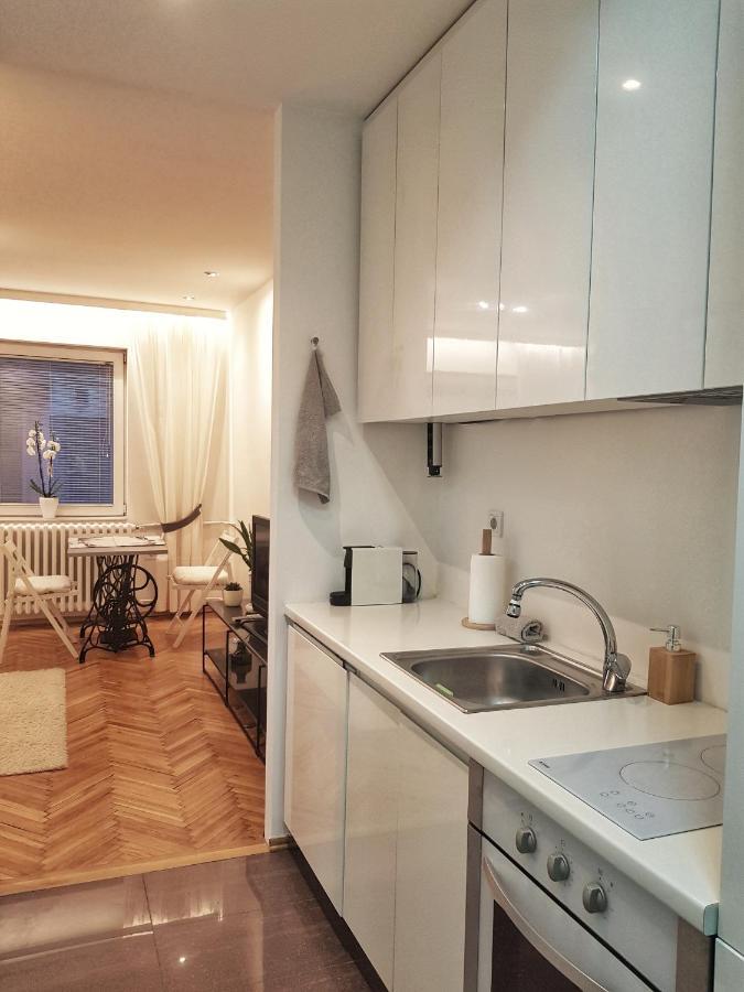 Uma- Urban Mini Apartment Skopie Exterior foto